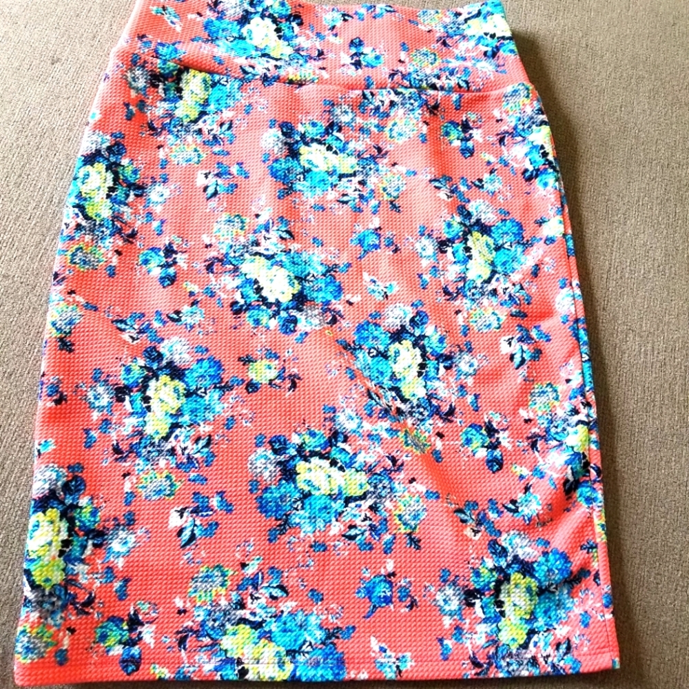 Lularoe Cassie